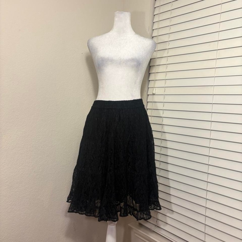 Vintage whimsygoth black lace tiered knee length ruffle skater skirt size M